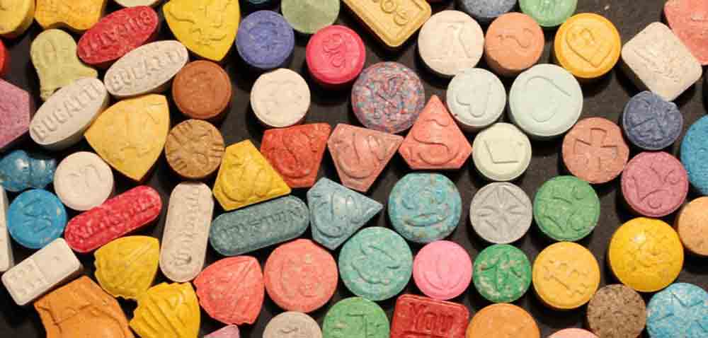 Why is it ecstasy/XTC/MDMA legal in The Netherlands/Amsterdam?