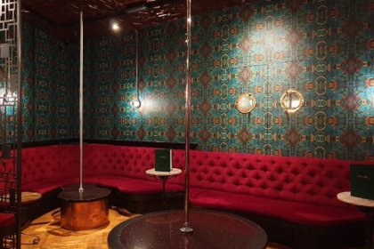 Bonton sexclub tour