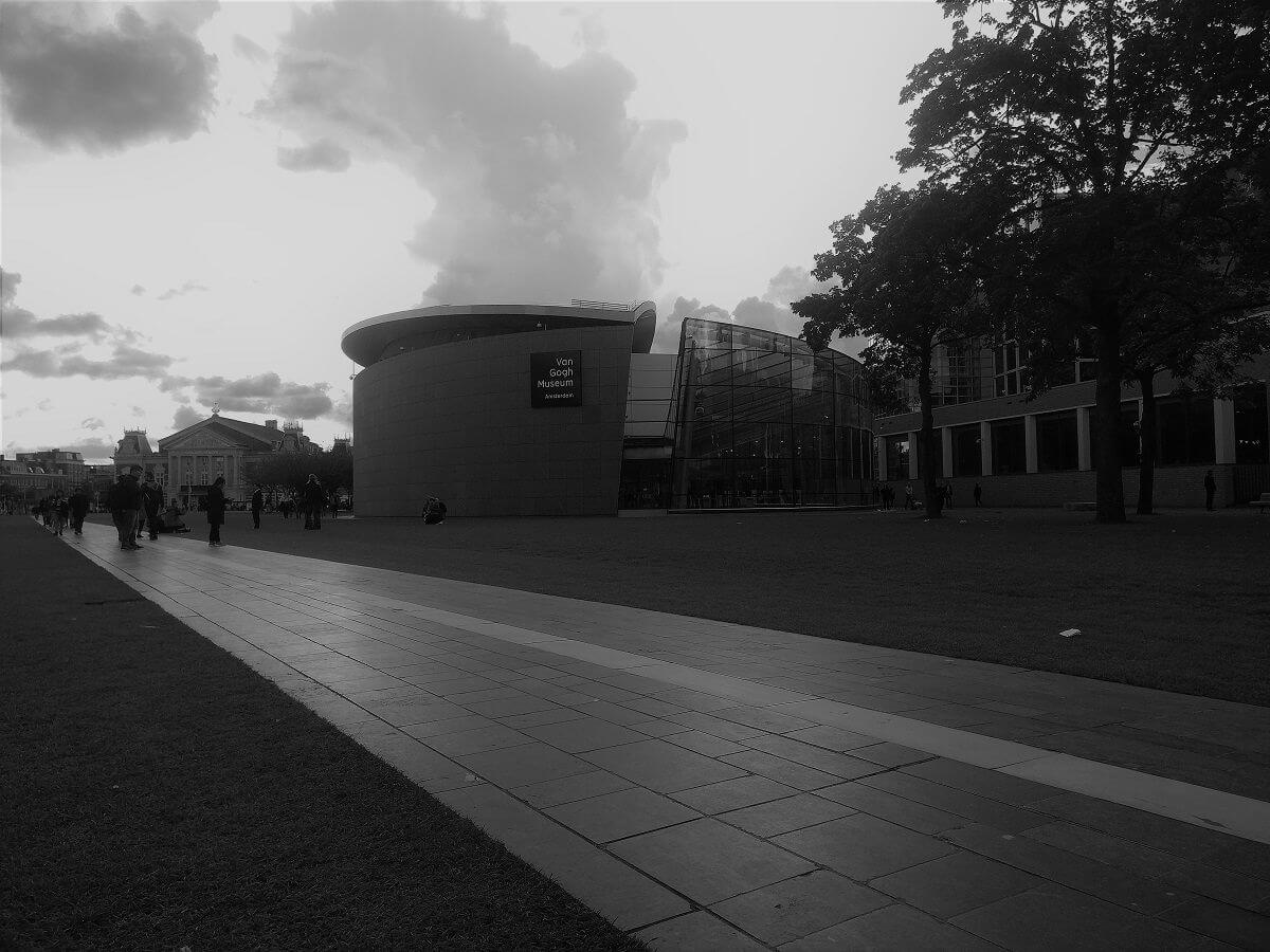 Van Gogh Museum Amsterdam get your