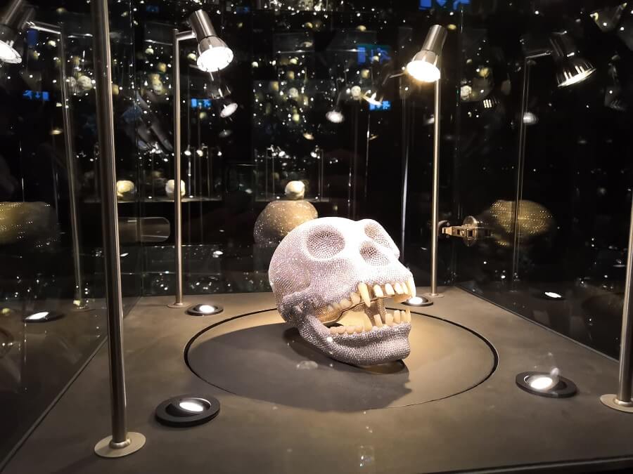 diamond skull amsterdam diamond museum