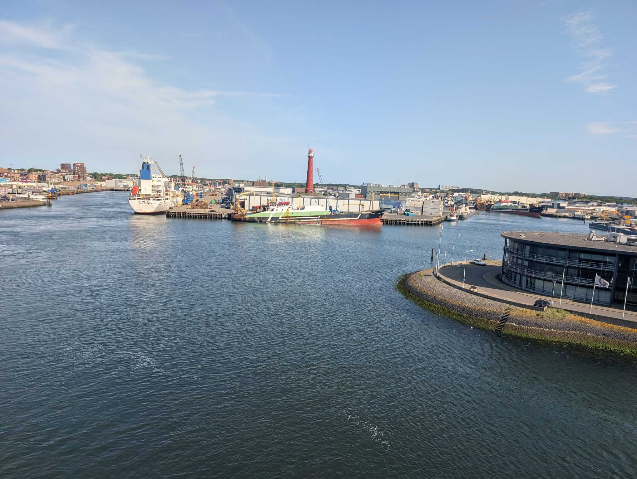Newcastle upon tyme dfds harbour Newcastle upon tyme dfds harbour
