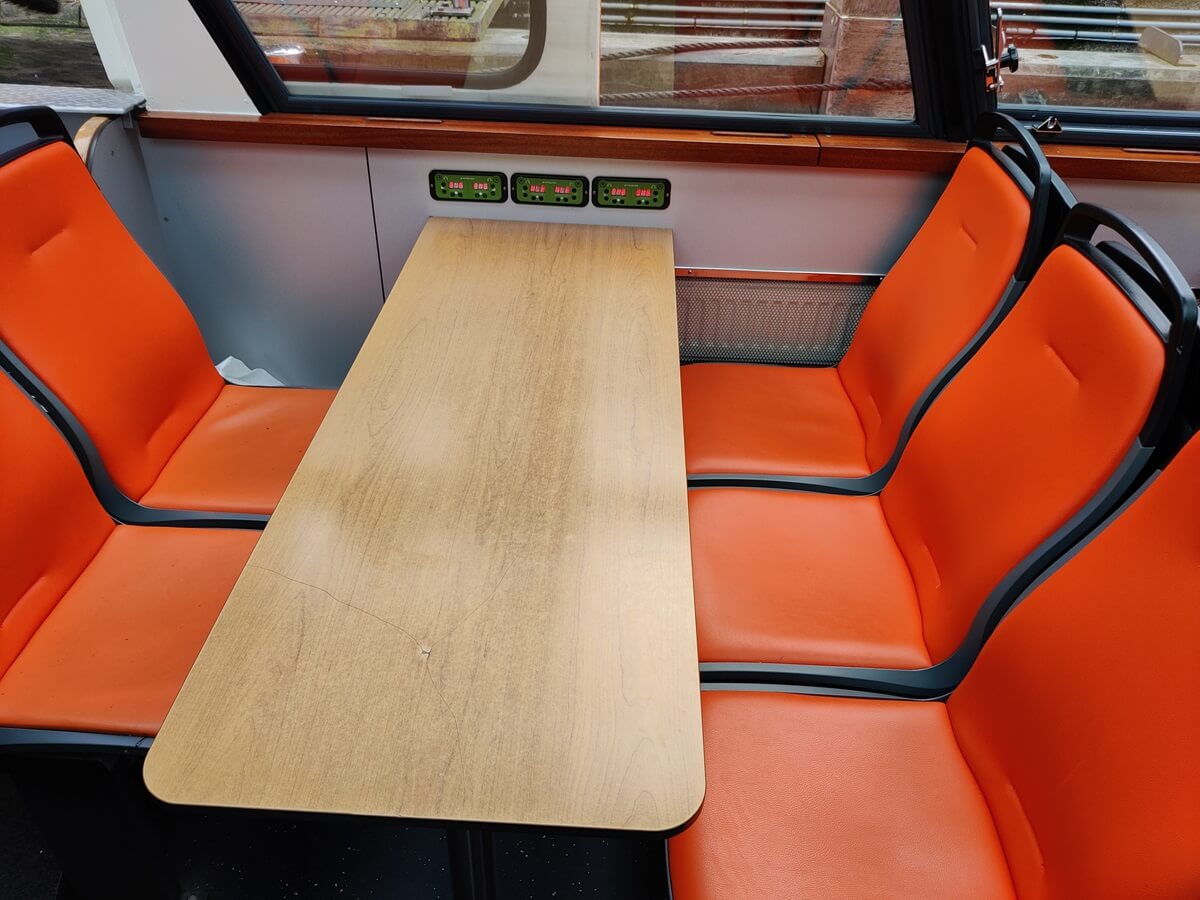 Lovers standard canal cruise boat setting