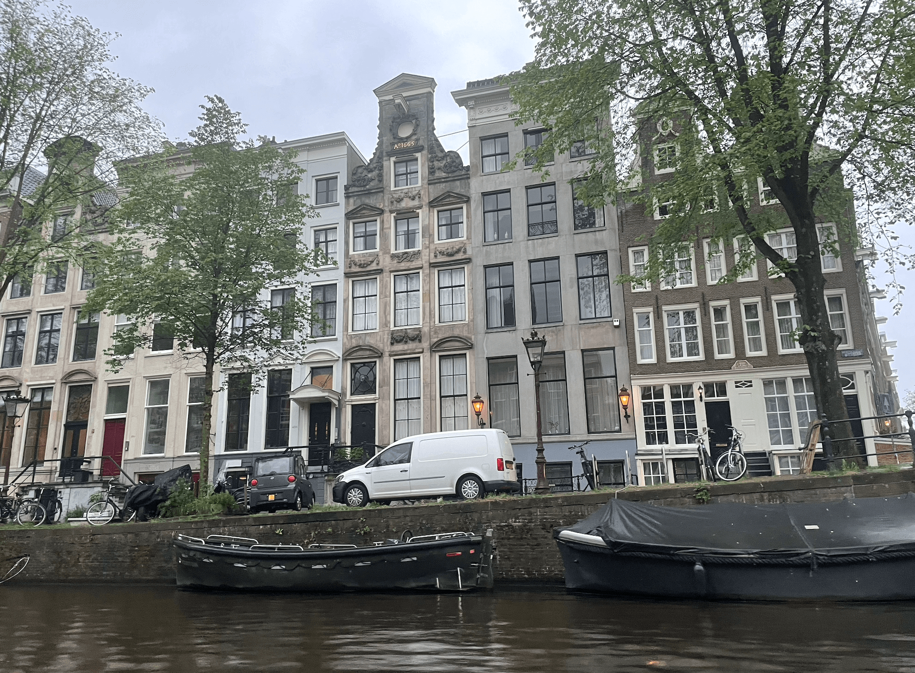 Lovers cheese and wine cruise