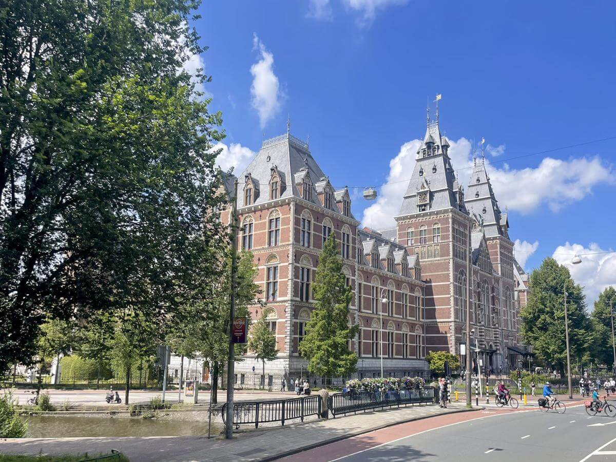 Amsterdam City-Sightseeing hop-on hop-off bus Amsterdam City-Sightseeing hop-on hop-off bus