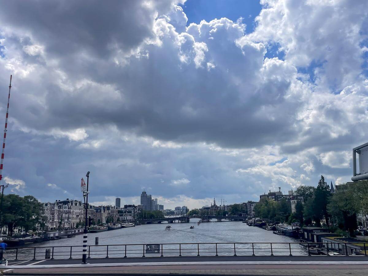 Hop-On Hop-Off Bus Tour Amsterdam Hop-On Hop-Off Bus Tour Amsterdam