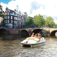 Waterfiets huren Waterfiets huren