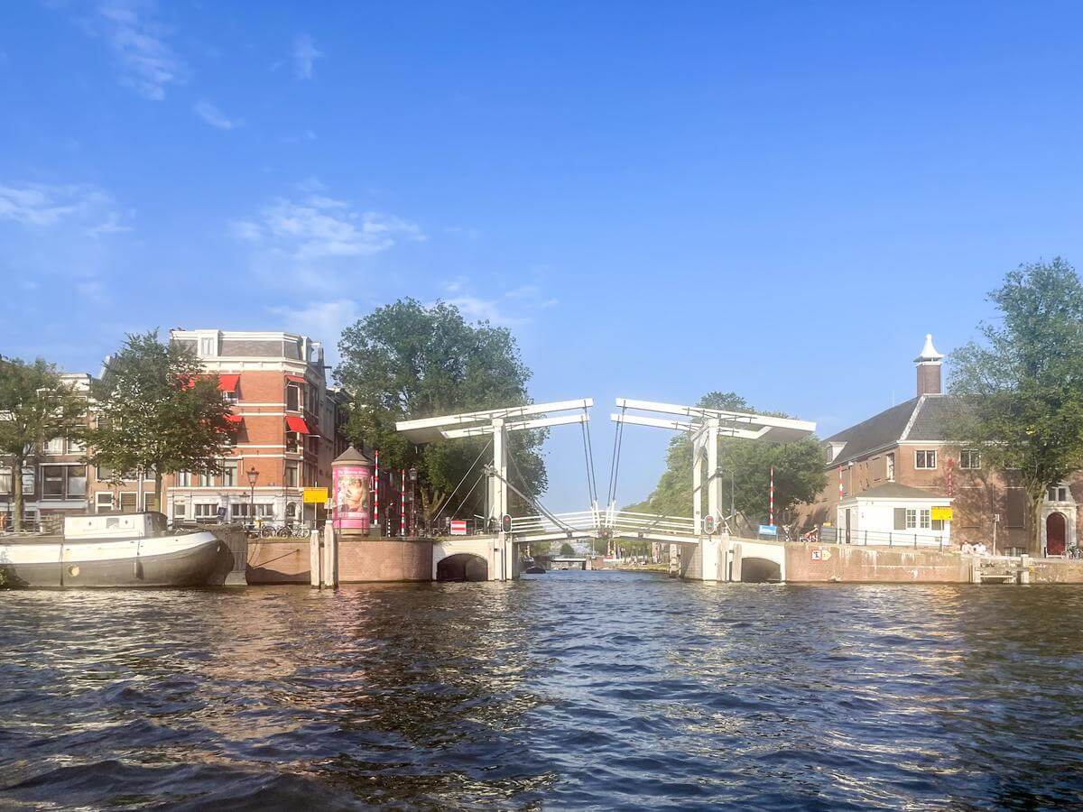 resized_image_2 Stromma open boat Amsterdam