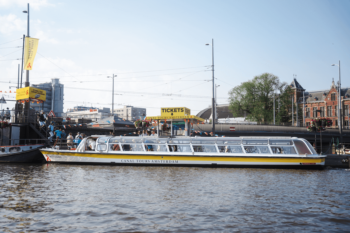 Canal Tours Amsterdam location Centraal Station Canal Tours Amsterdam location Centraal Station