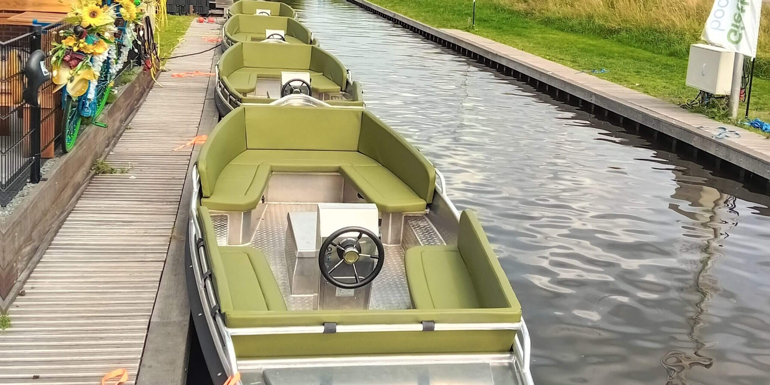 Giethoorn boat rentals NL Giethoorn boat rentals NL