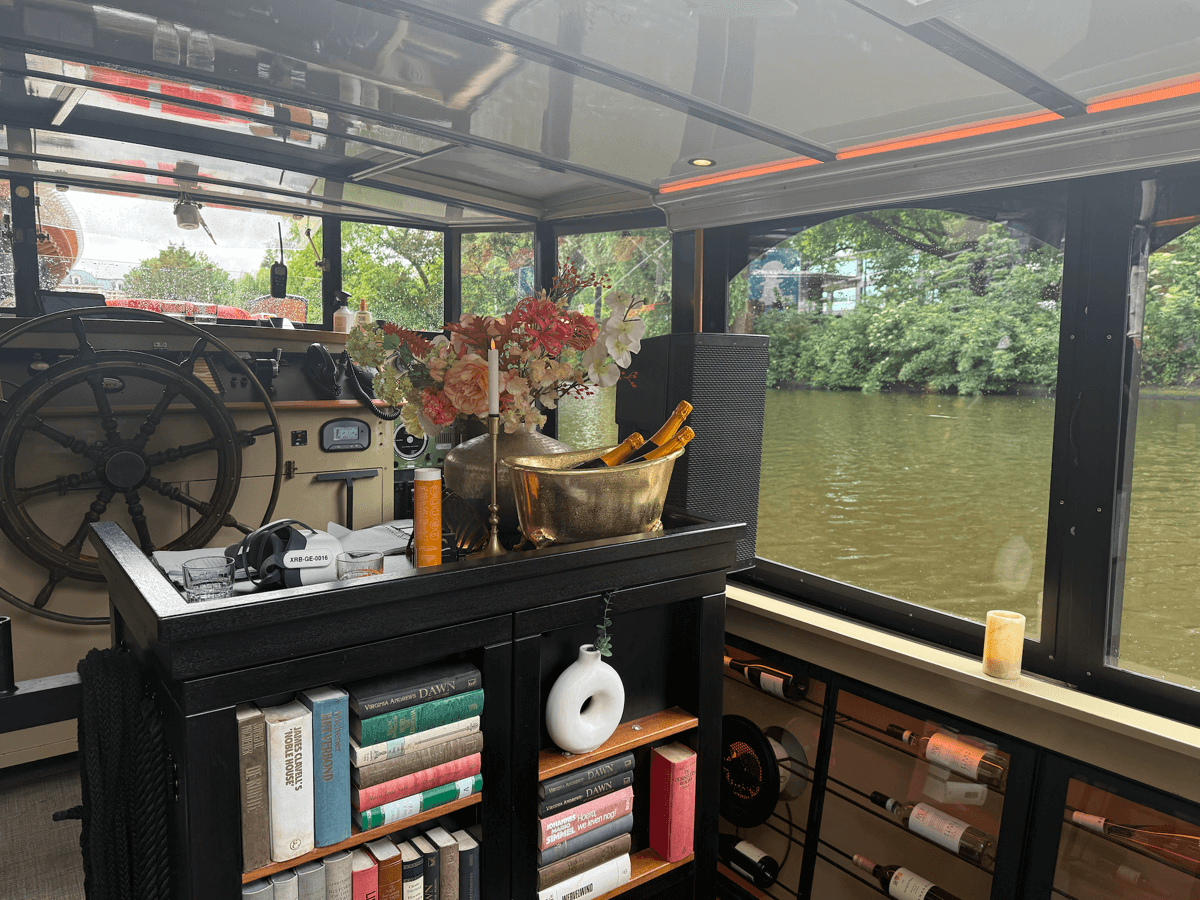 Amsterdam VR boat 3 VR boat ride Amsterdam