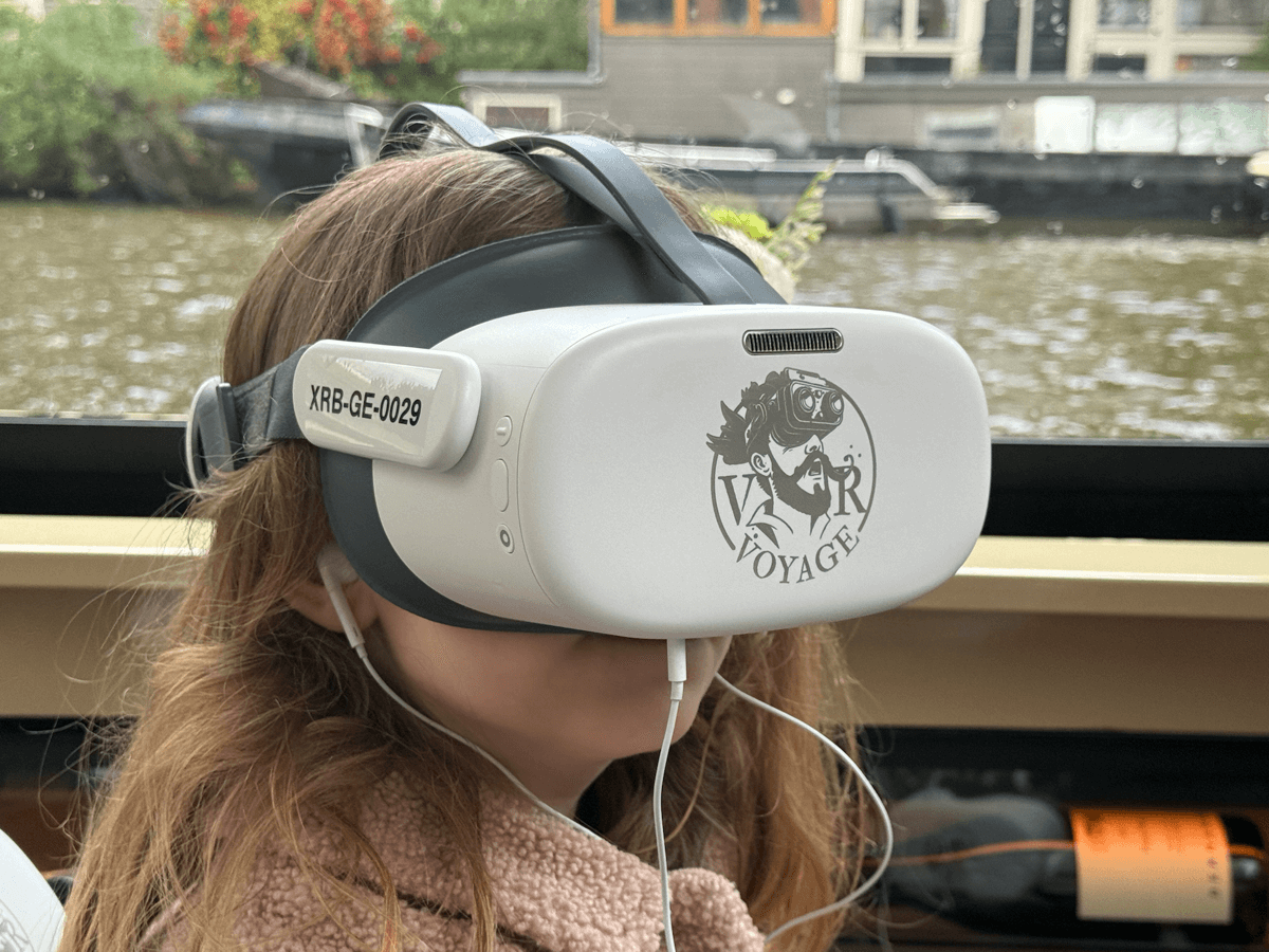 Amsterdam VR boat5 VR boat ride Amsterdam