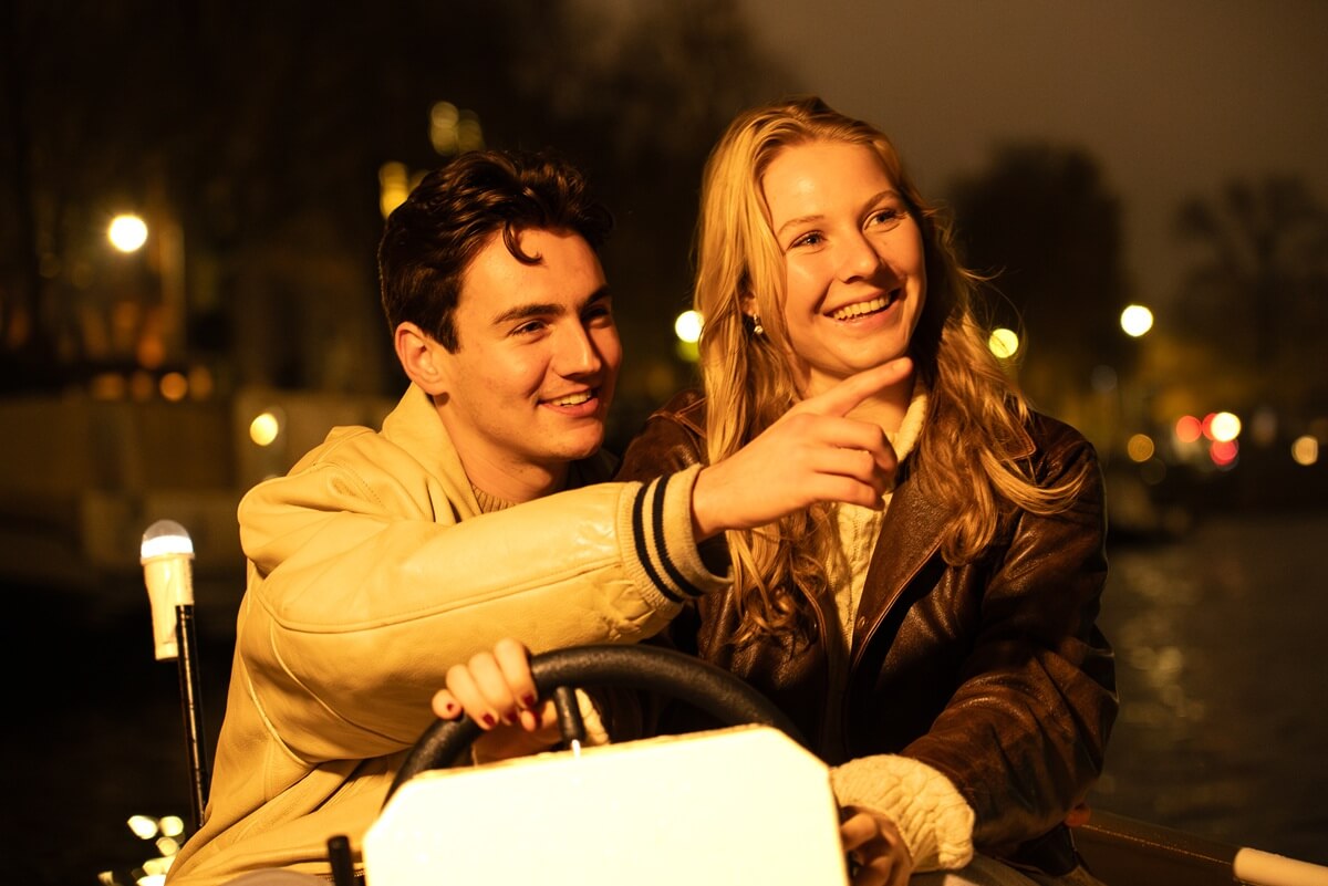 Canal Motorboats romantic winter cruise Canal Motorboats romantic winter cruise