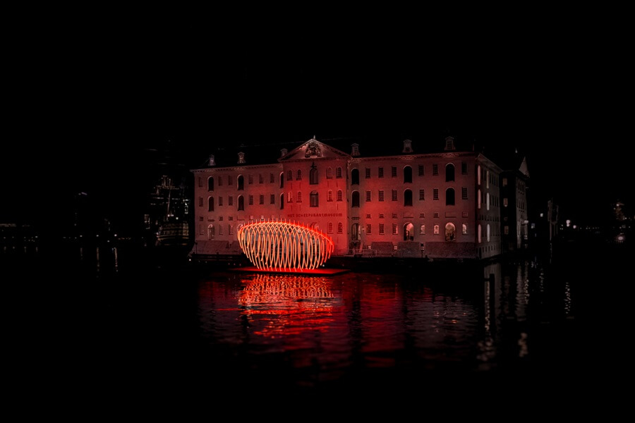 Whale fall - Festival des Lumières d'Amsterdam 2025 Whale fall - Festival des Lumières d'Amsterdam 2025