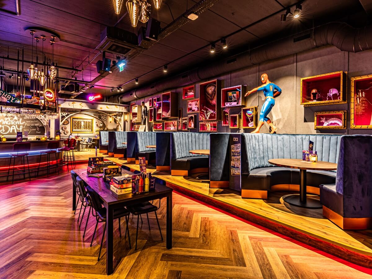 Hollywood Entertainment Center in Amsterdam