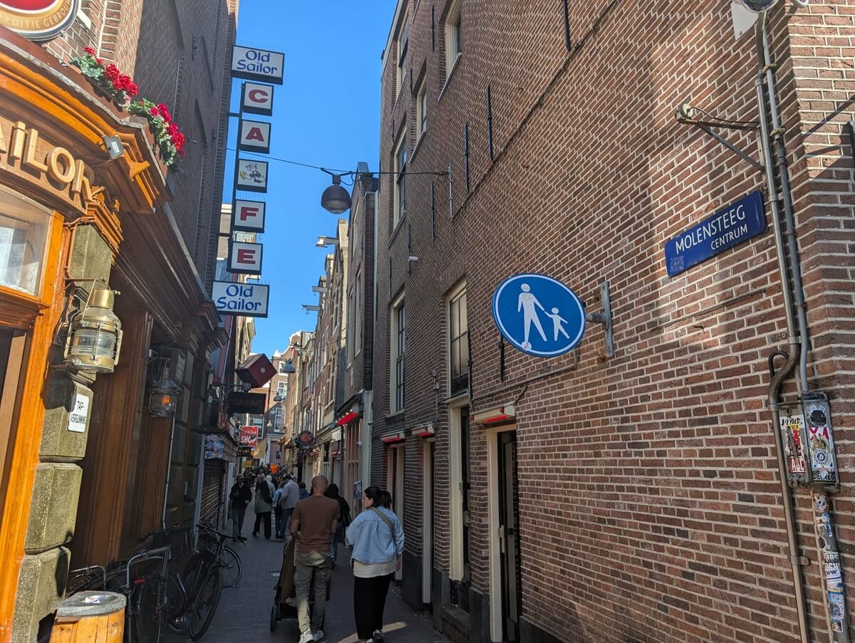 Molensteeg - Red Light District Amsterdam - daytime